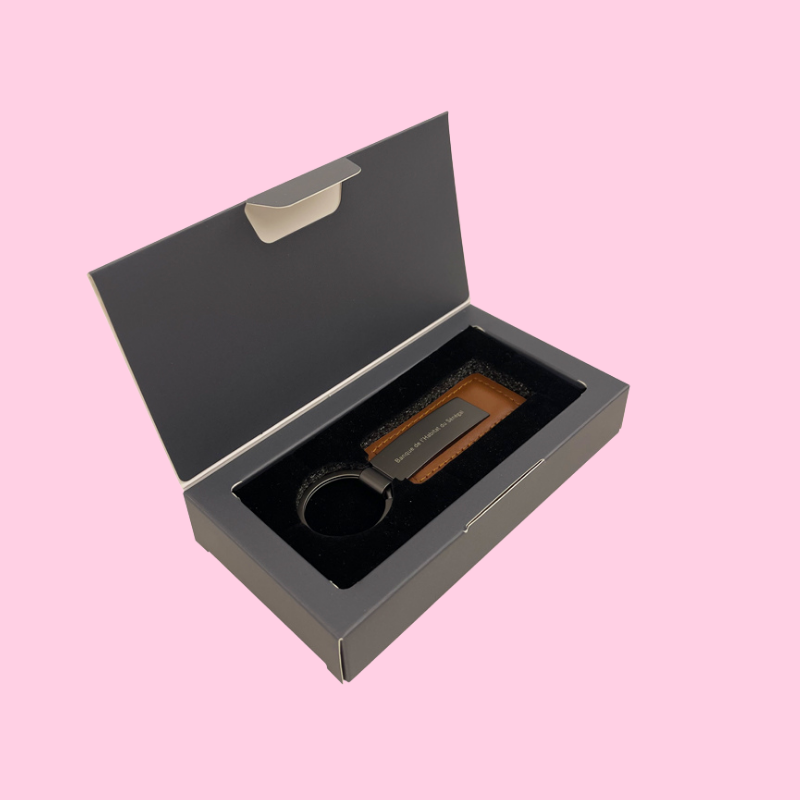 Custom Keychain Packaging